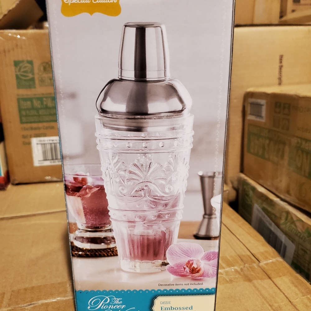 Pioneer Woman cocktail mixer